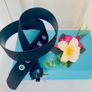 #81 COACH ~ Black Medium Leather Belt with Silver Hardware